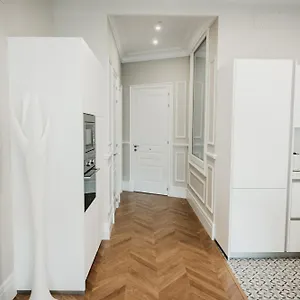 Naiala Apartment